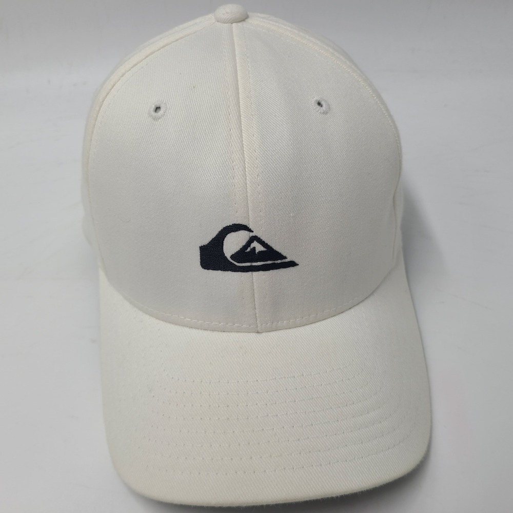 Quiksilver Hat Fitted S-M White Black Logo Skate Skateboard Surf Casual Flex Men